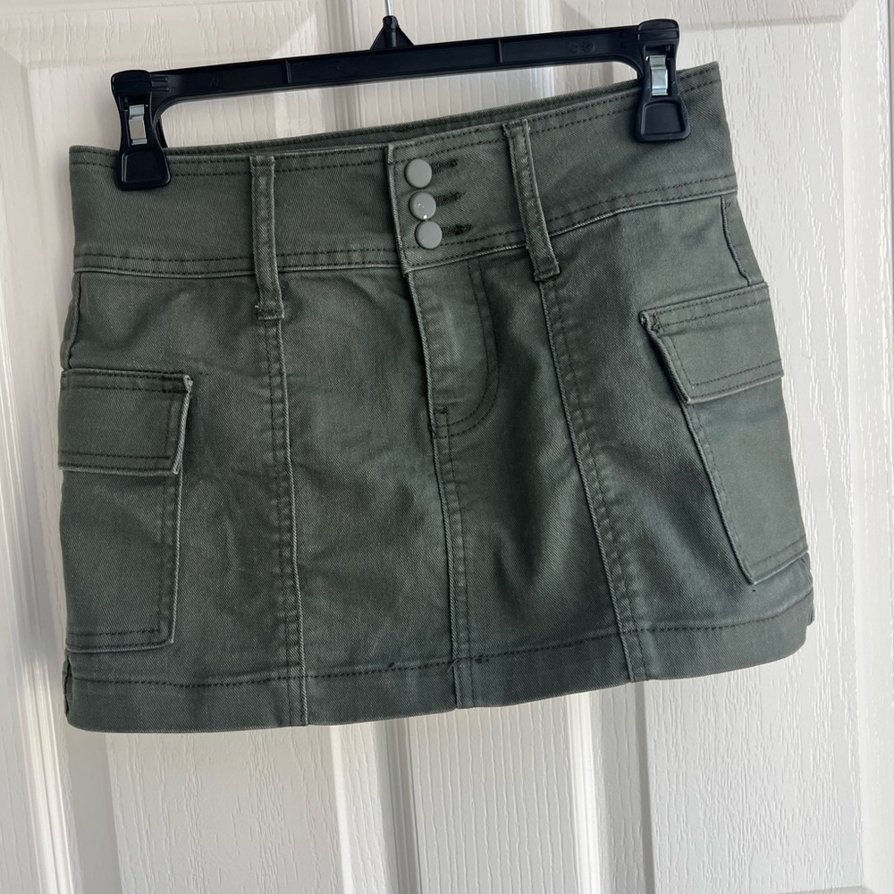 Vanilla Star Olive Mini Skirt with Cargo Pockets